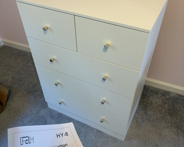 Furniture assembly